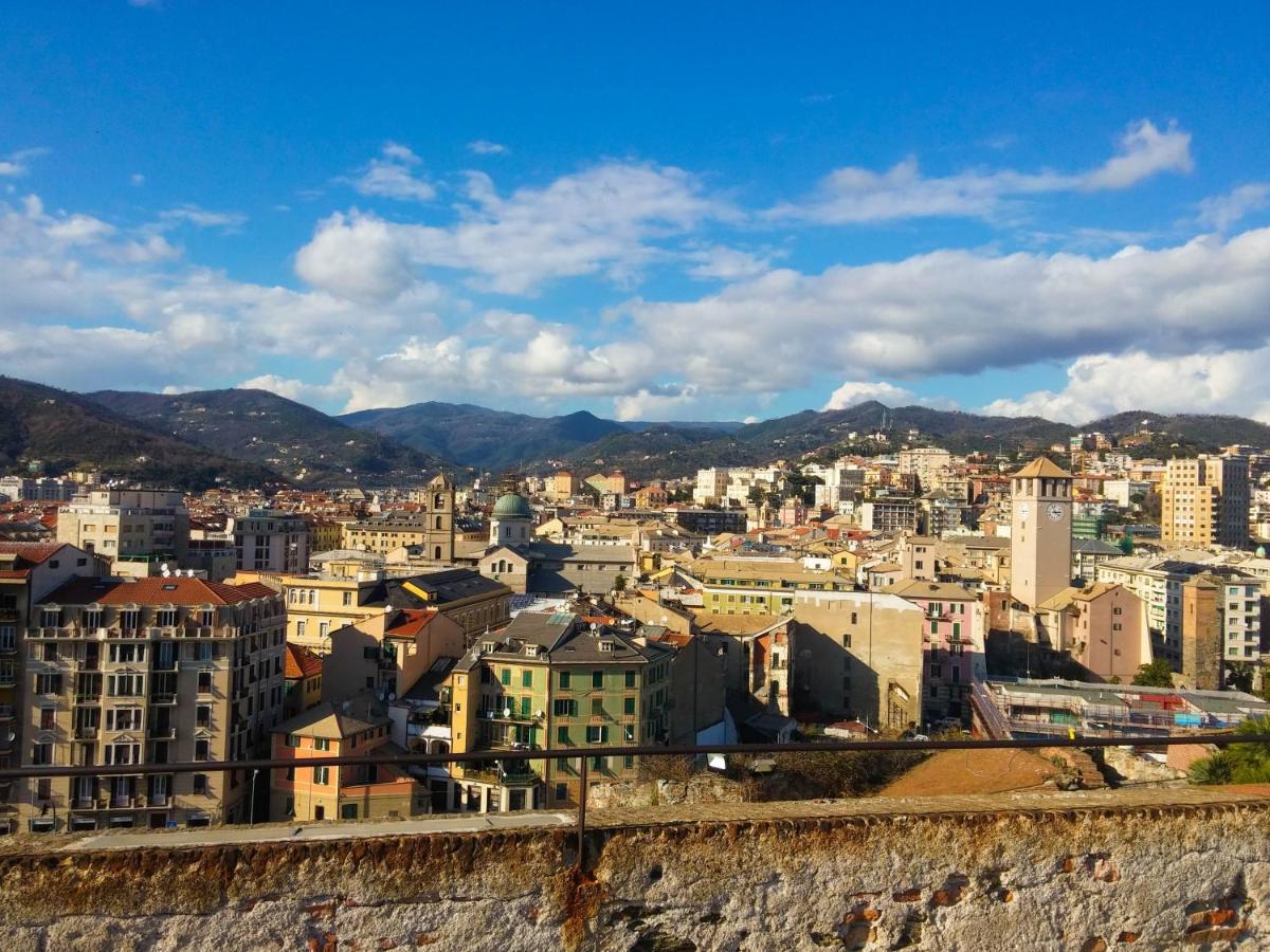 Appartamento Indipendente A Due Passi Dal Centro Savona Ngoại thất bức ảnh